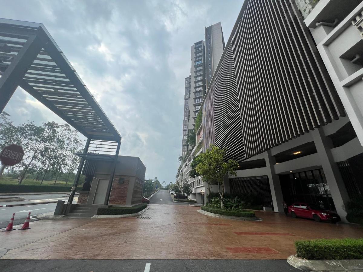 Mucihome Clio 3R2B, Putrajaya Condo Near To Ioi City Mall, Alamanda, Hospital Serdang, Wetland Studio Kru Dll- Non Smoking Home For Malaysian Only エクステリア 写真